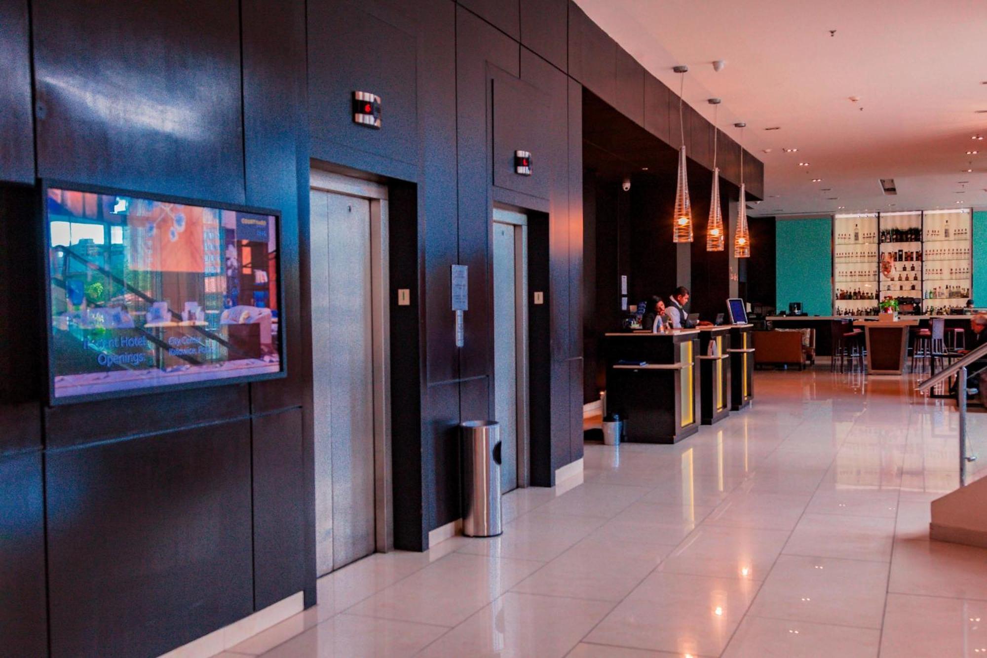 Courtyard By Marriott Panama Multiplaza Mall Exterior photo