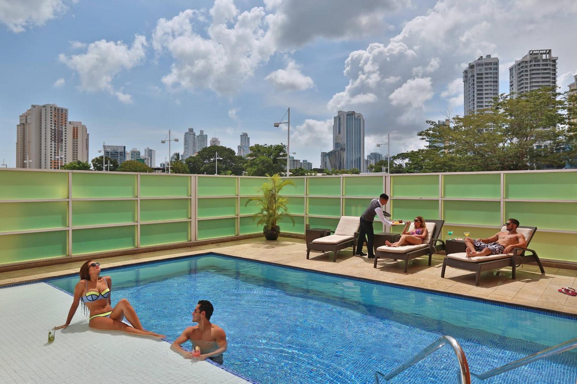 Courtyard By Marriott Panama Multiplaza Mall Exterior photo