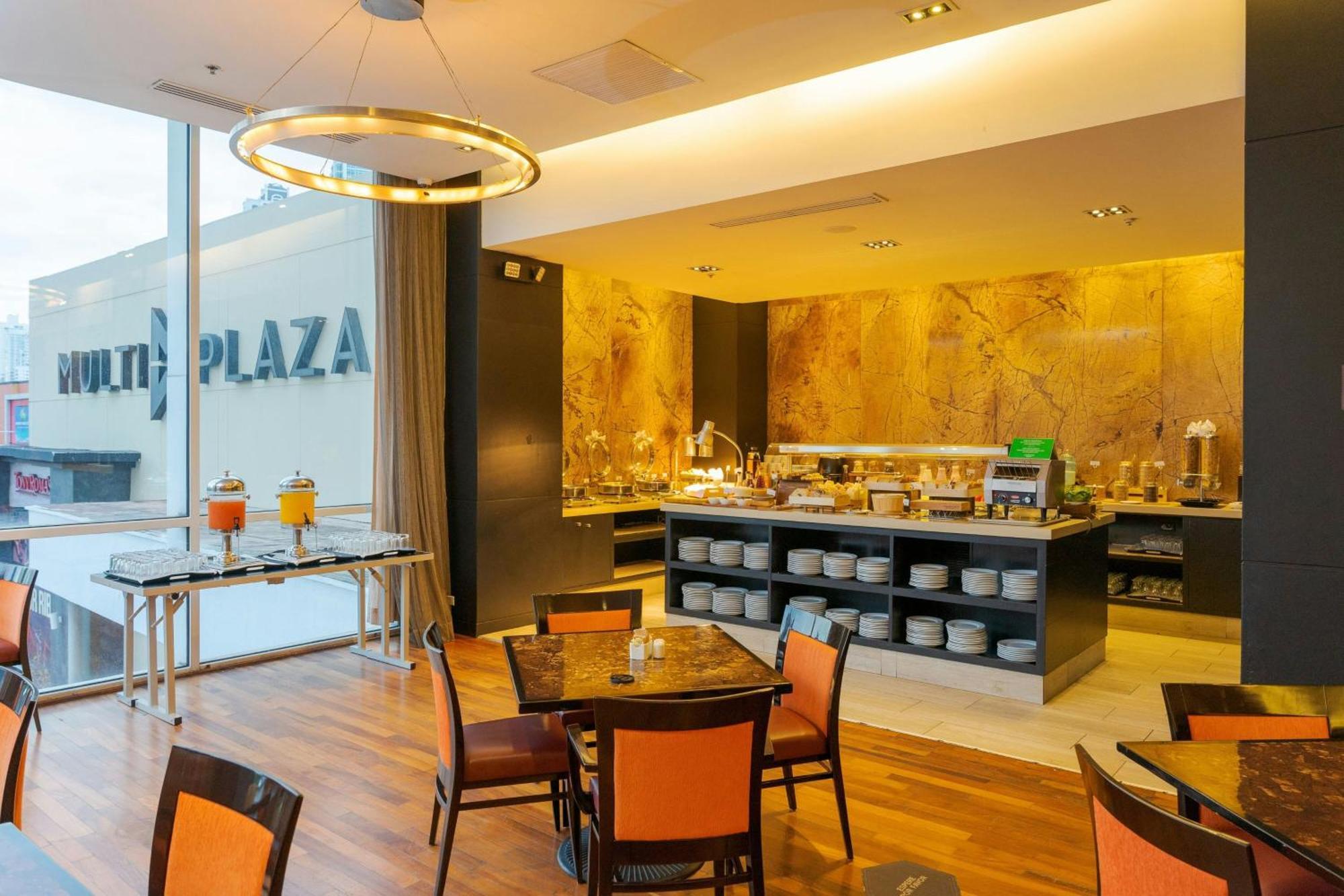 Courtyard By Marriott Panama Multiplaza Mall Exterior photo