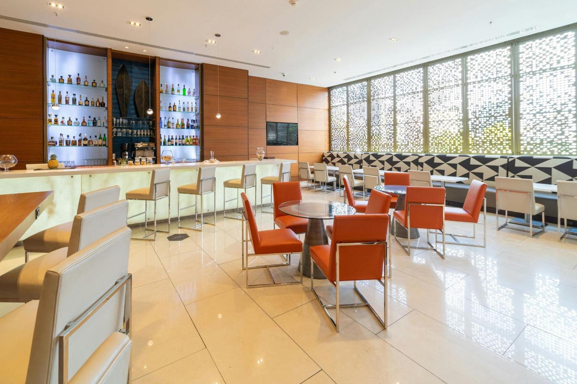 Courtyard By Marriott Panama Multiplaza Mall Exterior photo