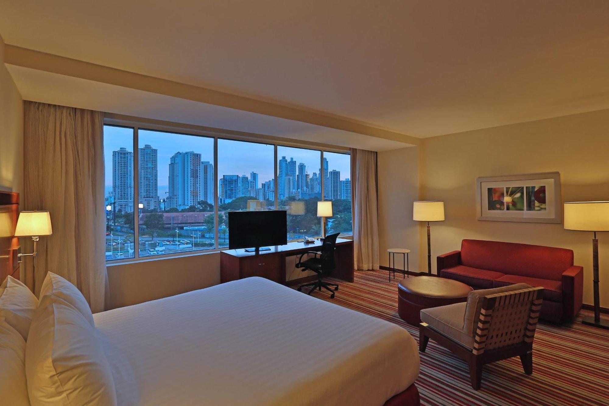 Courtyard By Marriott Panama Multiplaza Mall Exterior photo
