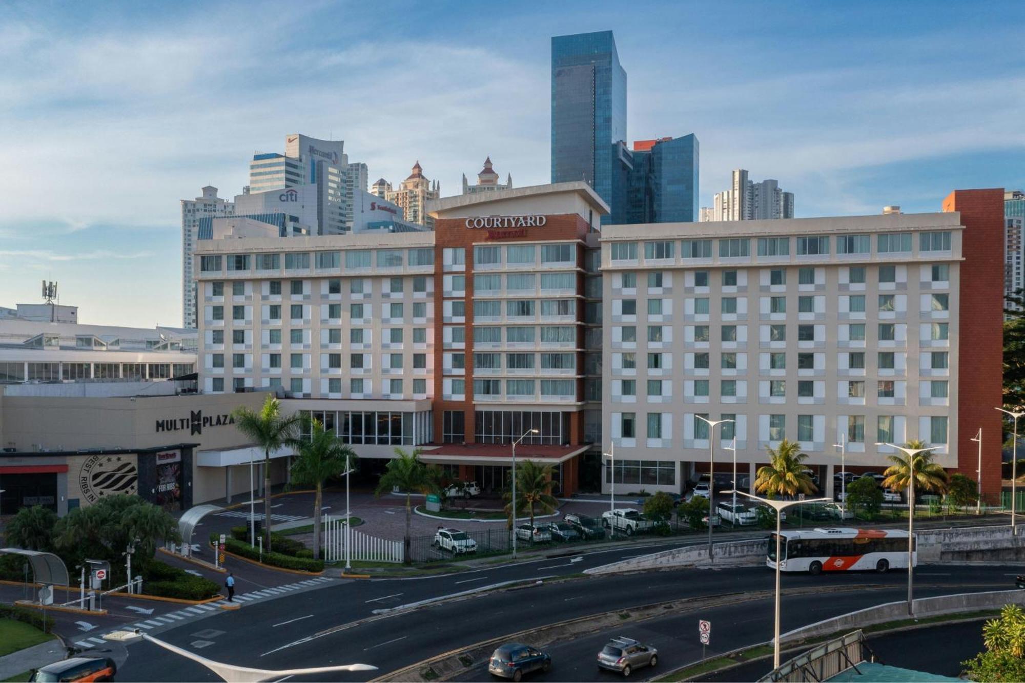 Courtyard By Marriott Panama Multiplaza Mall Exterior photo